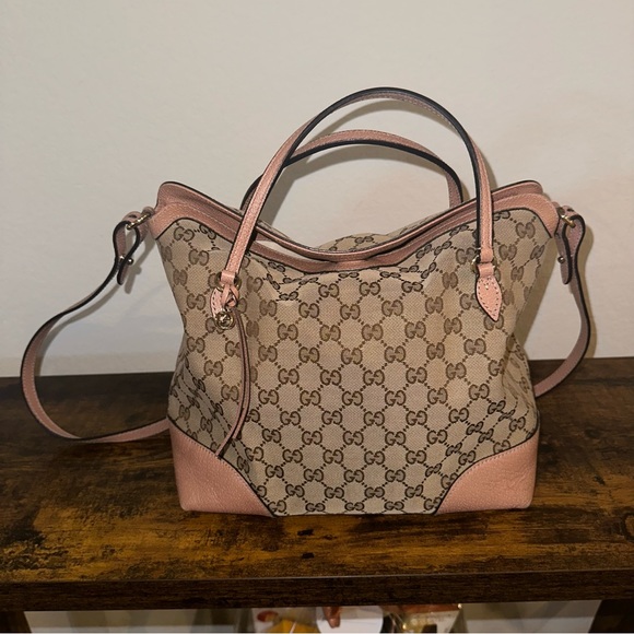 Gucci GG Canvas Medium Bree Bag - Picture 4 of 16